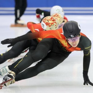 kaiyun-中国短道速滑队进行公开训练 正视挑战力争米兰创佳绩