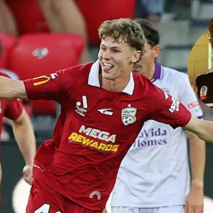 开云-阿德莱德联中场怀特：脚踏实地，澳南超就是通往澳超的起点